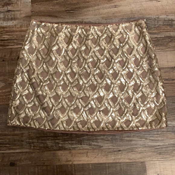 Forever 21 sequined skirt - Picture 2 of 3